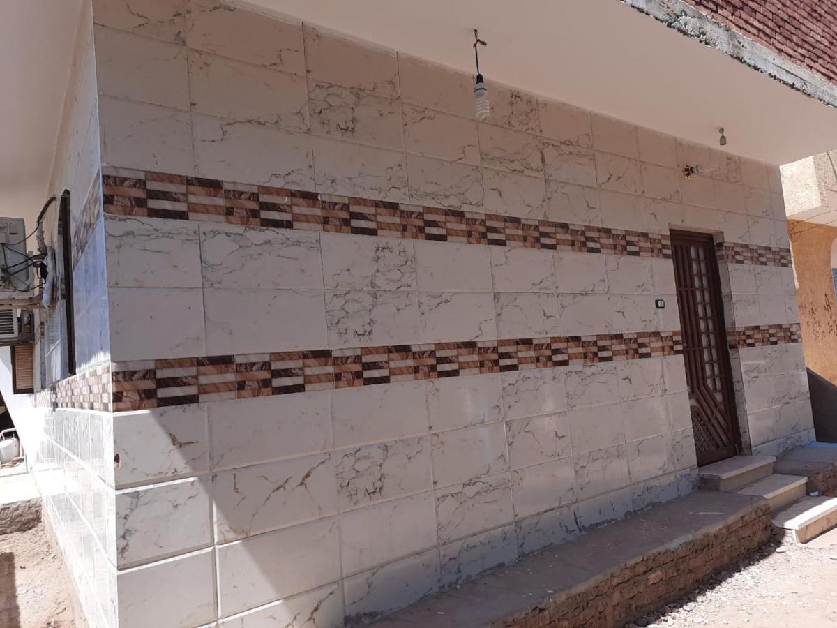 Eka Dolli Elephanten أسوان المظهر الخارجي الصورة